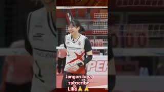 Lihatlah kegirangan mantan kapten #redspark #megawati #shorts #short #volleyball #vleague #trending