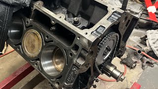 Installing pistons in Chevy 6.0 ls time lapse