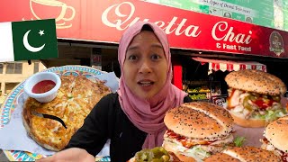 We had to try CHEESE PARATHA and BURGERS in F-7 Markaz Islamabad 🇵🇰