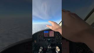 Pilots Flight Display: What information does a pilot need to fly an airplane? #pilotlife #aviation