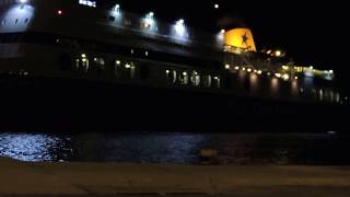 BLUE STAR 2 άφιξη από Πειραιά / Arrival from Piraeus - BLUE STAR Ferries