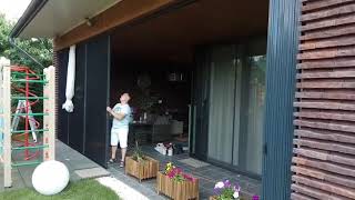 Large retractable screen