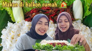 PINDANG MERCON MAKAN DI BALKON RUMAH