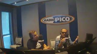 Luca Carboni negli studi di Radio Pico