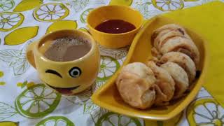 Puff pastry cheese rolls