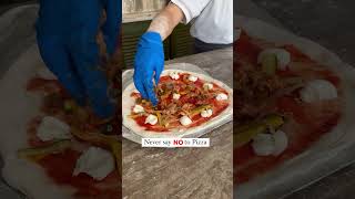 Delhi ka sabse mehenga pizza | Le Meridien Hotel #shorts #ytshorts