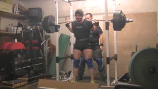 Squats - 239kg x 1 - 245kg x 1 - 180kg x 3  23-09-2013