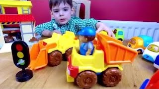 Little Boy Playing with Bob the Builder Toy Play Set /The Muffin Man Song//Nursery Rhymes/Best Song