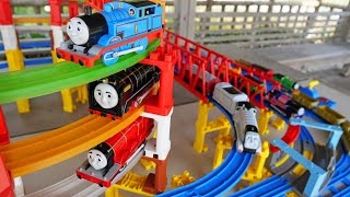 Thomas the Tank Engine & 7 JR Shinkansen ☆ 5 Tower Plarail Course