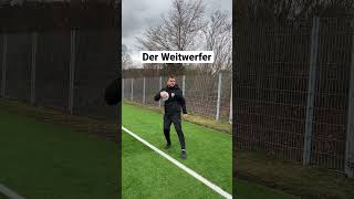 #Anzeige | Verschiedene Spieler beim Einwurf Pt. 2 😂⚽️ #fussball#comedy#shorts