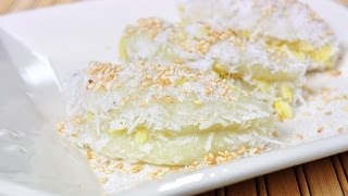 Thai Dessert - Sticky Rice Balls with Bean Filling (Tua Pap)