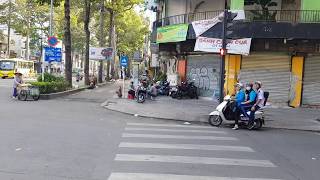 French vlog : découvrir 
 les rue de ho chi Minh