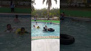 liburan main air di kolam waterboom seru banget gaes naik balon ban wisata air @4anakrambow #shorts