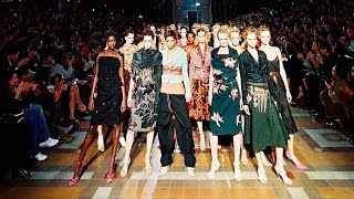 DRIES VAN NOTEN 042 Women’s Spring/Summer 2003 Fashion show