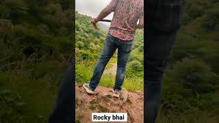 Sher Akela Hi Ata Hai 🐯leopard 🐆 Hills #minivlog #shorts #kgf #aravali #kgfchapter2 #youtubeshorts