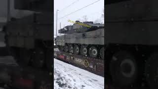 Эшелон с танками Leopard 2A5 бундесвера направляется на восток.