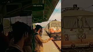 😱 रेलगारी रोक दिया #station #shortvideo #trending me #viral