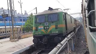 Tirupati to Puri Express Arriving to Renigunta Junction With LGD WAG 9 in 4k ultra HD