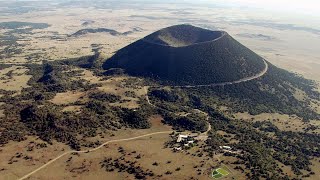 NEW MEXICO: LAND OF VOLCANOES - Rio Grande Rift - Valles Caldera - Carrizozo Lava Flow