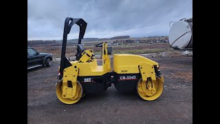 Подробный видеообзор дорожного катка CAT CB334D