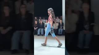 Модель UMODEL Татьяна Г.  на показе бренда Fightment. Московская неделя моды #fashion #мода