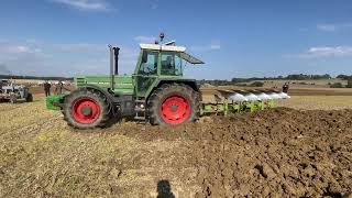 Straight Piped Classic Fendt Favorit 612LSA Turbomatik Barking Away Ploughing