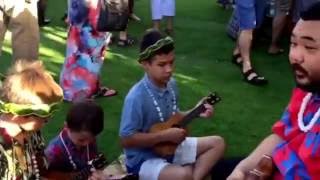 Playing ukulele in Hawaii 2016