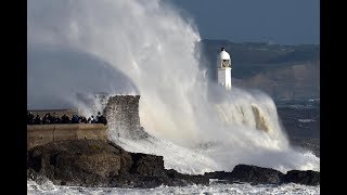 Ireland: Storm Ophelia makes landfall