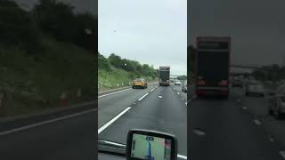 Finding a golden lamborghini urus on motorway