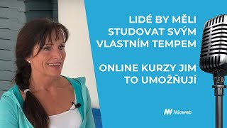 Lidé by měli studovat svým vlastním tempem – online kurzy jim to umožňují