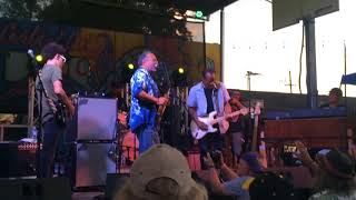 Ivan Neville & friends groovin’ in E (Ian Neville, George Porter Jr., Tony Hall) - NOLA Crawfish Fe