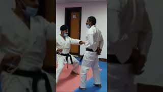 Conditioning core strength with karate punch#shitoryu #shitoryukarate #dubai