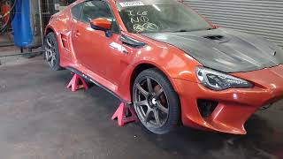 Toyota gt86 Robot Craftsman widebody to a bare shell in seconds