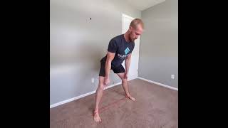 Resistance Band Sumo Stance Alternating Bent Over Row to Stand