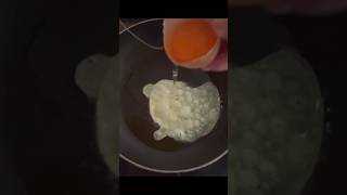 #shorts Fried Egg#shorts#satisfying#viral#trending#youtubeshorts@amoremaria