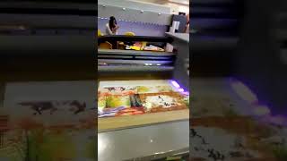 9060 UV flatbed printer printing CMYKWV