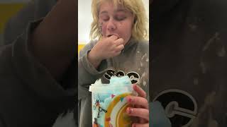 Trying blue raspberry cotton candy #canada #capebreton #foryou #shortvideo ￼