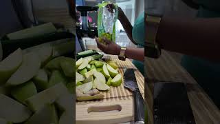 Green Juice is THAT GIRL! #juicingforweightloss #juicingtutorials #youtubehighfive