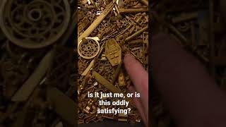 Is it just me, or is this oddly satisfying? #gold, #Lego, #ASMR