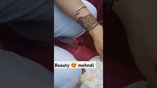 Beauty 😍 mehndi #mehndi #mehandidesign #karwachauth #anuahjavlogs