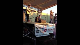 Danielle Bradbery, 'Daughter of a working man' York Fair (full song!)