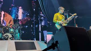 Weezer - Buddy Holly (live Madison Square Garden, NYC - 9/11/2024)