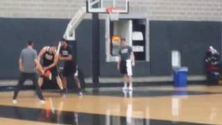 Retired Tim Duncan makes appearance at Spurs practice to workout Pau Gasol