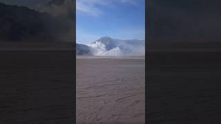 Lautan Pasir Gunung Bromo #bromo #bromotenggersemeru #bromotour #volcano