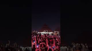 Keinemusik in front of the Great Pyramids in Egypt 🖤☁️