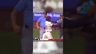 Jose Siri Vs Abner Uribe | Se dieron con TODO  #baseballplayer #baseballfight #mlb