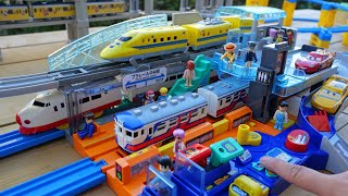 Plarail Shinkansen New Big Station ☆Operate the lever to make the train depart ♪