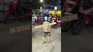 Lucunya! Abang zafran pake helm besar emang gak berat bang #anak #anaklucu #shorts #anakanak