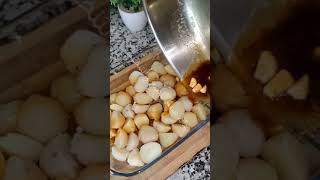 بطاطا في الفرن بتتبيلة رائعة😍🤤🥔🌶️🧄#short #shortsvideo