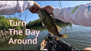 Turning it out with a SWIMBAIT | Chicago River Kayak Bass Fishing